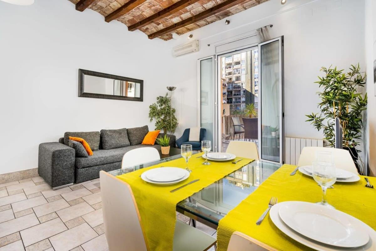 Historic With Private Terrace In Example Appartamento