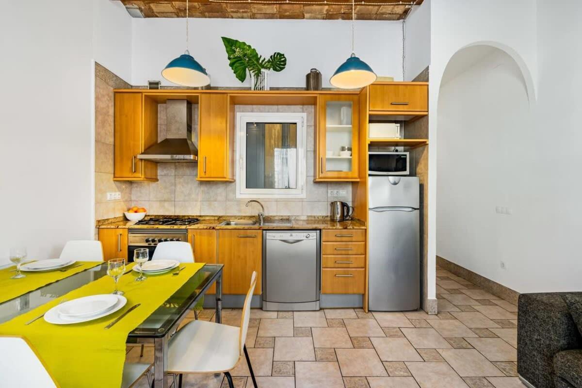 Historic With Private Terrace In Example Appartamento