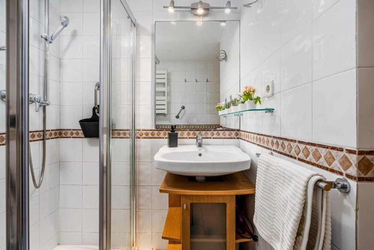 Appartamento Historic With Private Terrace In Example